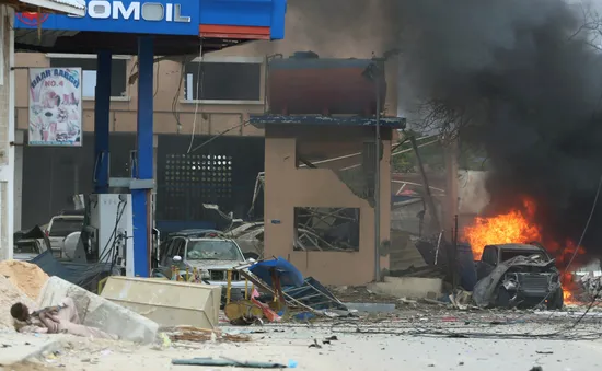 Somalia: Khủng bố al- Shabaab tấn công khách sạn ở Mogadishu