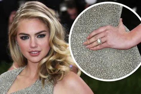 Mỹ nhân "siêu vòng 1" Kate Upton khoe nhẫn 1,5 triệu USD