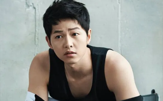 TOPTEN tung loạt ảnh nóng "bỏng tay" của Song Joong Ki