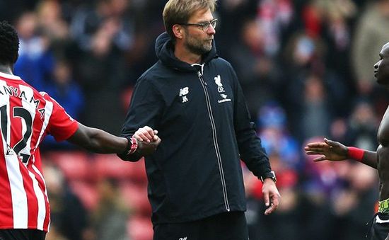 Jurgen Klopp ê chề vào "sách đỏ" của Liverpool sau trận thua không thể tin được