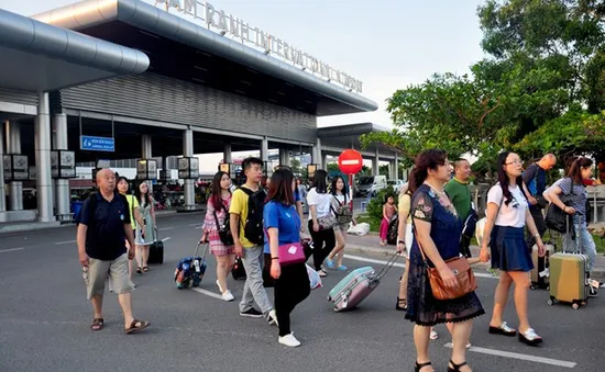 Tái diễn tình trạng bán tour trái phép tại Khánh Hòa