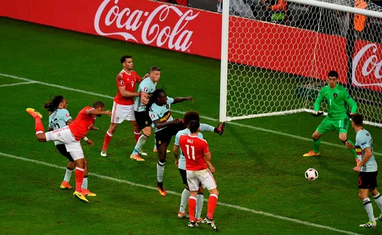 VIDEO EURO 2016: Ashley đánh đầu dũng mãnh, gỡ hòa cho Xứ Wales