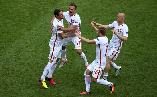 EURO 2016, Thụy Sĩ 1-1 Ba Lan (pen 4-5): Thắng lợi kịch tính