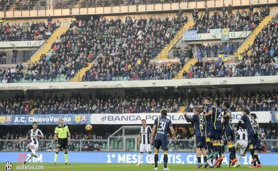 Chievo 1-2 Juventus: Khoảnh khắc ngôi sao!