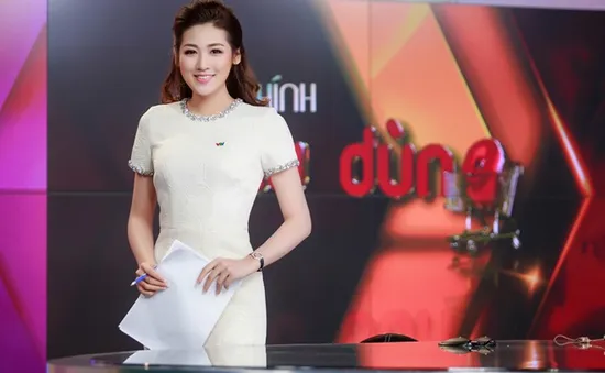 Á hậu Tú Anh run trong lần đầu lên sóng VTV