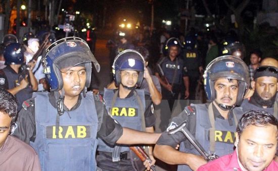 Bangladesh: Tiêu diệt 2 tay súng trong vụ tấn công quán cà phê ở Dhaka