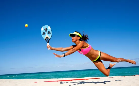 Sức hấp dẫn của môn Beach Tennis ở bãi biển Copacapana