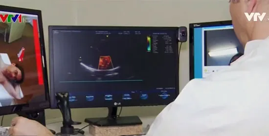 Robot cho phép bác sỹ siêu âm từ xa cho bệnh nhân