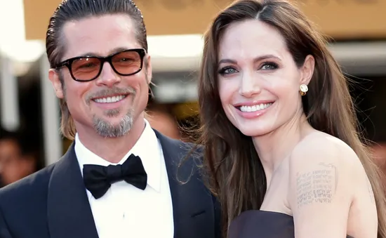 SỐC: Angelina Jolie chính thức "đá" Brad Pitt