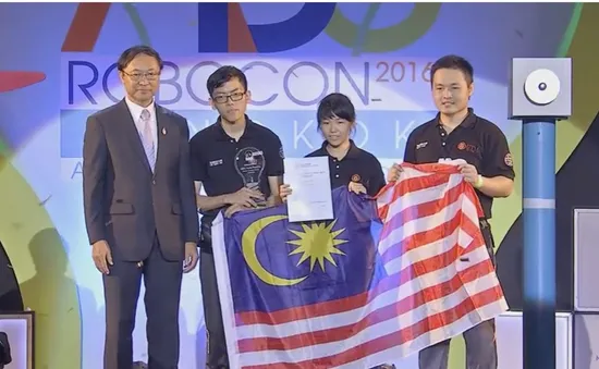 Malaysia đăng quang vô địch ABU Robocon 2016