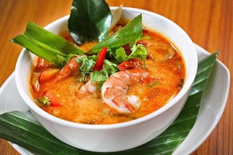 Cách làm Tom Yum chua cay ngon nhất xứ sở chùa vàng