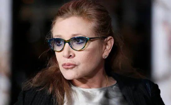 Nghệ sĩ thế giới thương tiếc Carrie Fisher