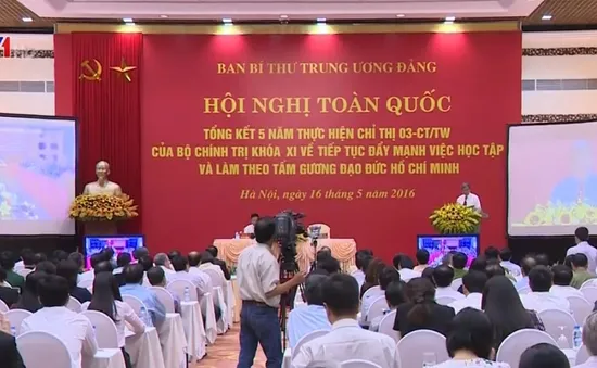 Việc học tập và làm theo tấm gương đạo đức Hồ Chí Minh đã đi vào nề nếp