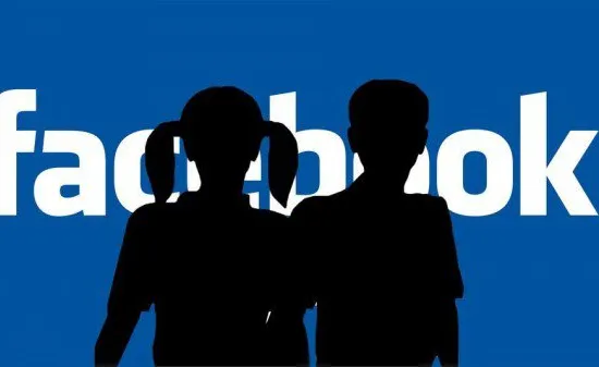 Áo: Con kiện bố mẹ vì đăng ảnh xấu xí ngày bé lên Facebook