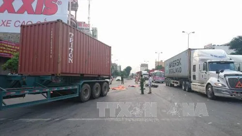 Hải Phòng: Va chạm xe container, 2 anh em ruột thiệt mạng