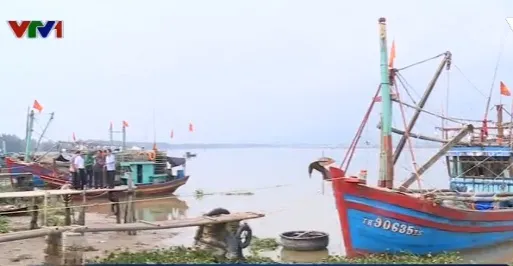 Sạt đê biển nghiêm trọng tại Thanh Hóa
