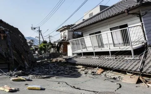 Toàn tỉnh Kumamoto, Nhật Bản vật lộn với thảm họa động đất