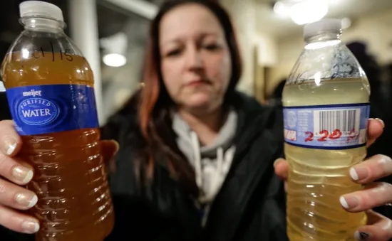 Hơn 18 triệu người dân Mỹ phải uống nước nhiễm chì