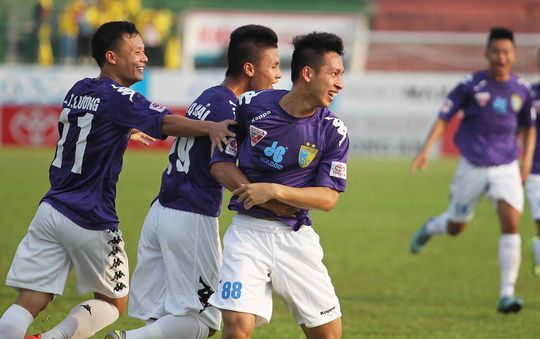 Siêu phẩm của Hùng Dũng dẫn đầu top 5 bàn thắng đẹp nhất vòng 17 V.League