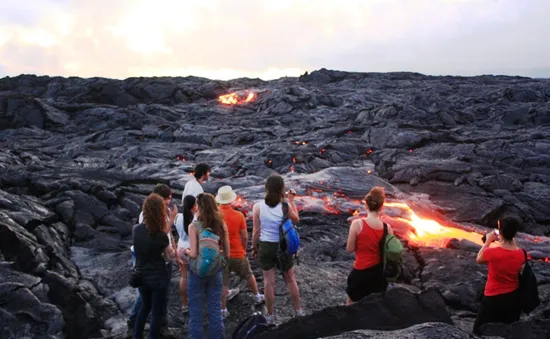 Du lịch nham thạch - Trải nghiệm thót tim tại Hawaii, Mỹ