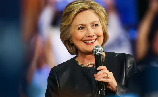 Bà Hillary Clinton thấy sức khỏe đã tốt hơn