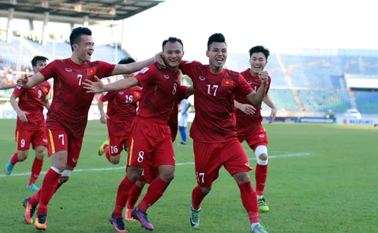 VIDEO: Trọng Hoàng góp mặt trong danh sách ĐHTB lượt trận thứ 2 vòng bảng AFF Suzuki Cup 2016