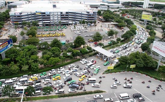 Phân luồng giao thông mới ở khu vực sân bay Tân Sơn Nhất