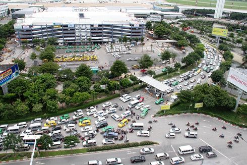 Điều chỉnh phân luồng giao thông quanh sân bay Tân Sơn Nhất