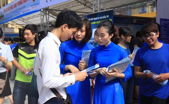 "Học ngành gì để trở thành đại biểu Quốc hội?"