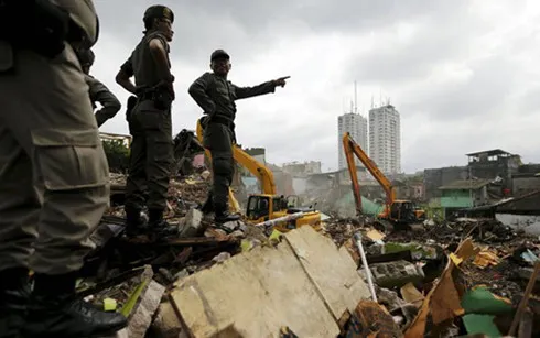 Indonesia tháo dỡ “phố đèn đỏ” lớn nhất tại Jakarta