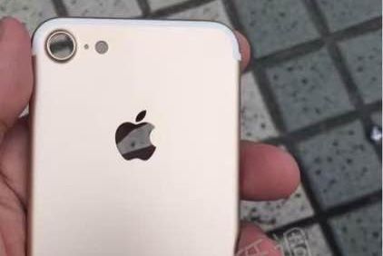 Lộ ảnh rõ nét của biến thể iPhone 7