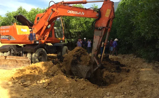 Phát hiện chất thải của Formosa chôn lấp trong rừng tràm "nóng" nhất tuần