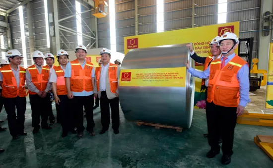 Nhà máy Hoa Sen Nghệ An cho ra lò cuộn tôn thương phẩm đầu tiên