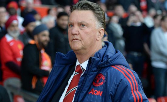 Man Utd bết bát, lương Van Gaal thất thoát đủ đường