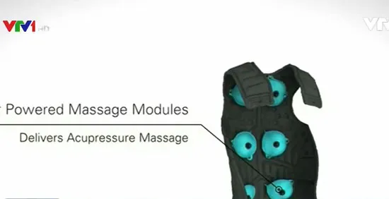 Áo khoác massage điều khiển qua ứng dụng trên smartphone