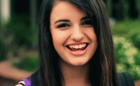 Rebecca Black trải lòng về hit “thảm họa” Friday năm nào