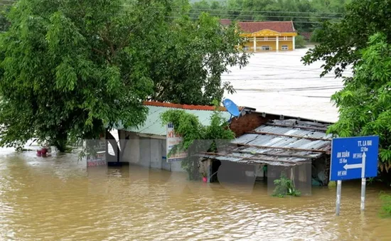 Lâm Đồng huy động lực lượng tìm kiếm nạn nhân bị lũ cuốn