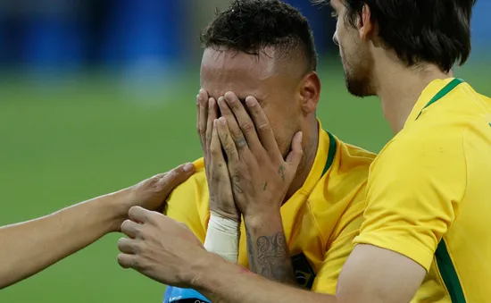 Neymar khóc như mưa trong ngày Brazil giành HCV Olympic bóng đá đầu tiên