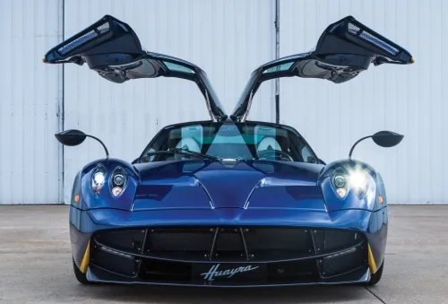 Siêu xe Pagani Huayra bị triệu hồi