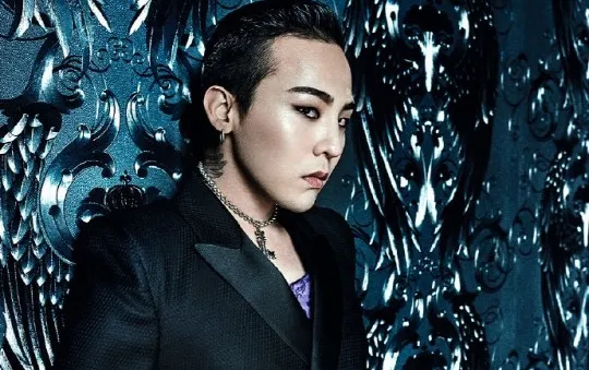 G-Dragon quyến rũ đến nghẹt thở trên tạp chí Vogue