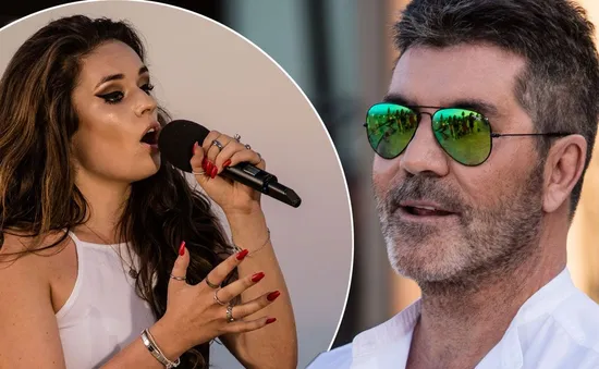 The X-Factor: Simon Cowell dọa "đuổi" thí sinh nếu trang điểm đậm