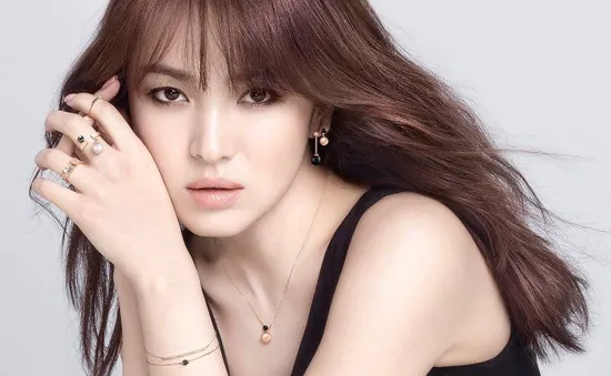 Nhận trái đắng vì tung tin Song Hye Kyo đổi tình lấy tiền