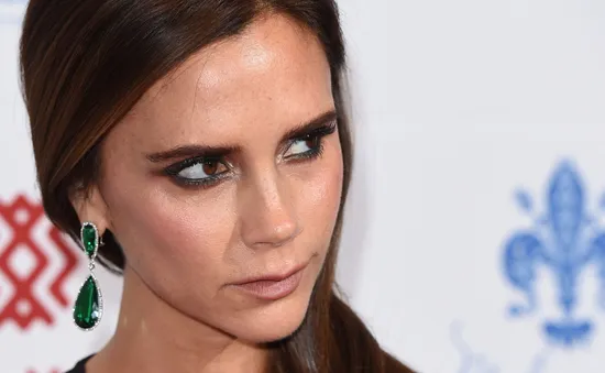 “Bật mí” lý do Victoria Beckham nói lời chia tay với giày cao gót