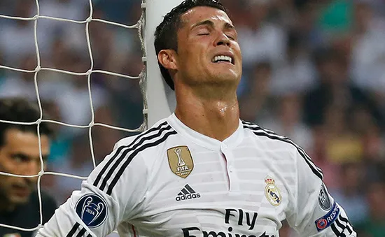 Cristiano Ronaldo bị tố trốn thuế, nguy cơ ngồi tù 6 năm