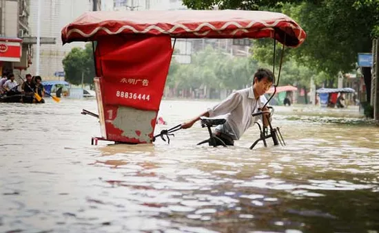 Trung Quốc: Vỡ đê tại Hồ Nam, 21.000 người phải sơ tán