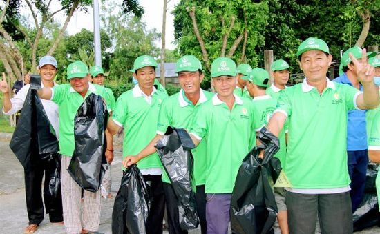 Cần Thơ ra quân thu gom vỏ thuốc bảo vệ thực vật