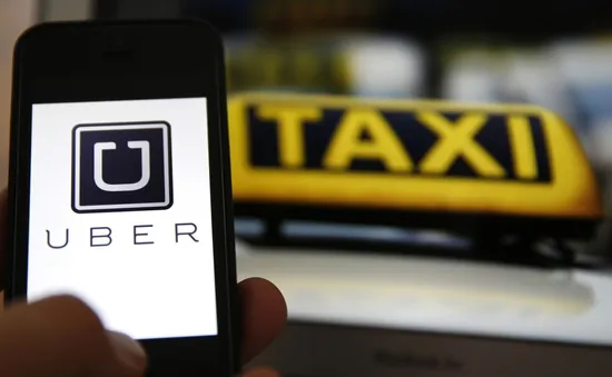 Khan hiếm xăng dầu giúp dịch vụ Uber bùng nổ tại Nigeria