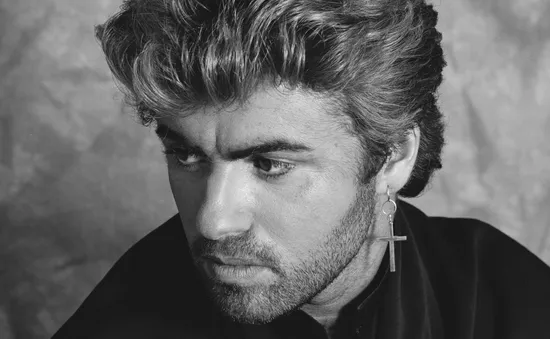 Công bố nguyên nhân qua đời của huyền thoại âm nhạc George Michael