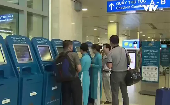 Khuyến khích check-in trực tuyến để giảm ùn tắc cho Tân Sơn Nhất