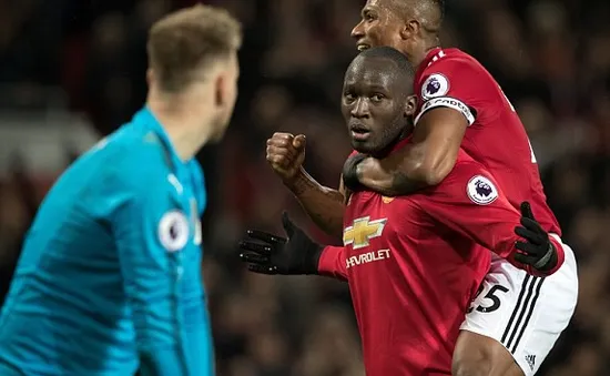 Man Utd gặp rắc rối lớn: Lukaku vắng mặt trong đại chiến Man City, Arsenal